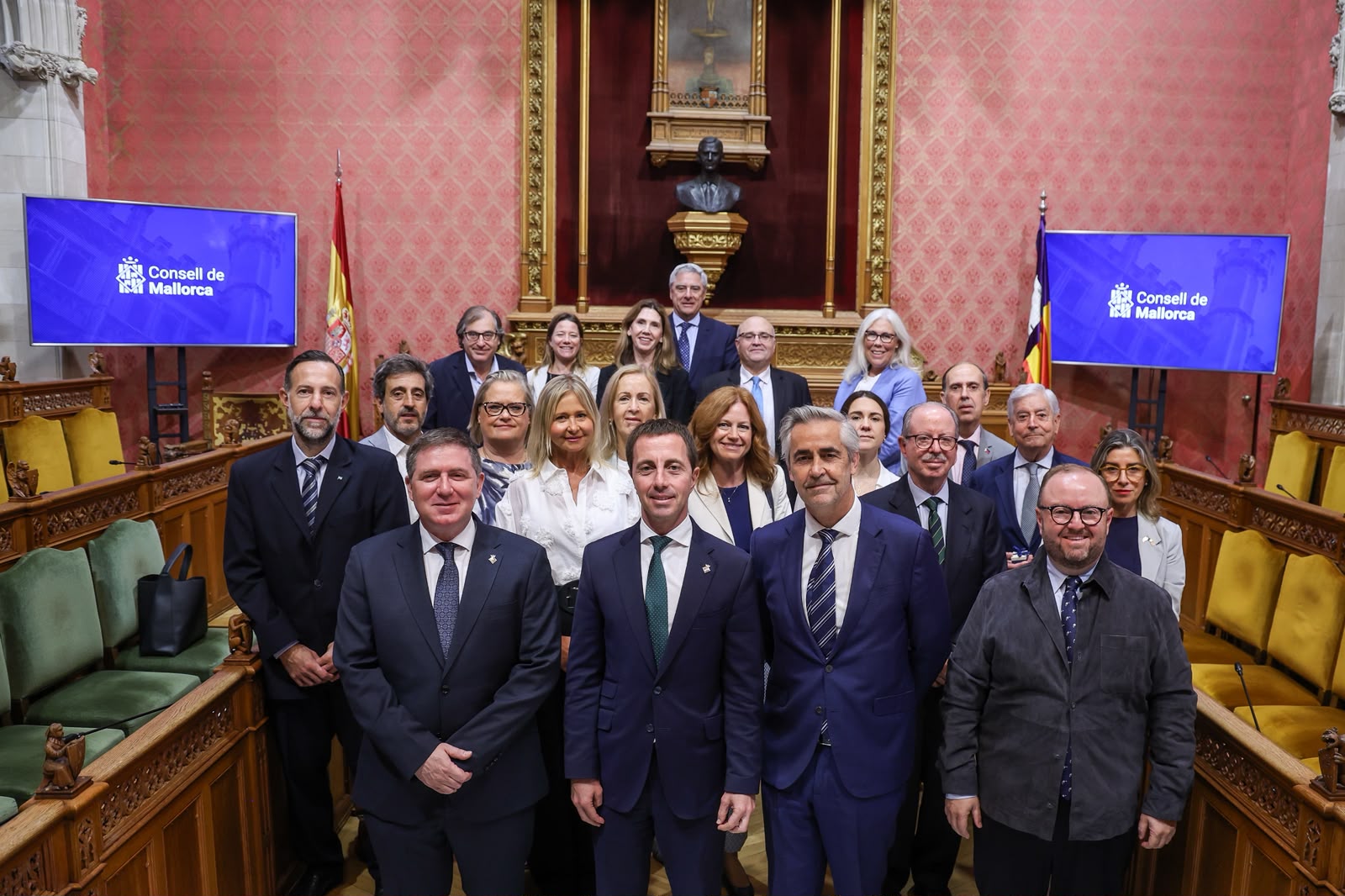 El president Galmés rep els representants consulars de 19 països.