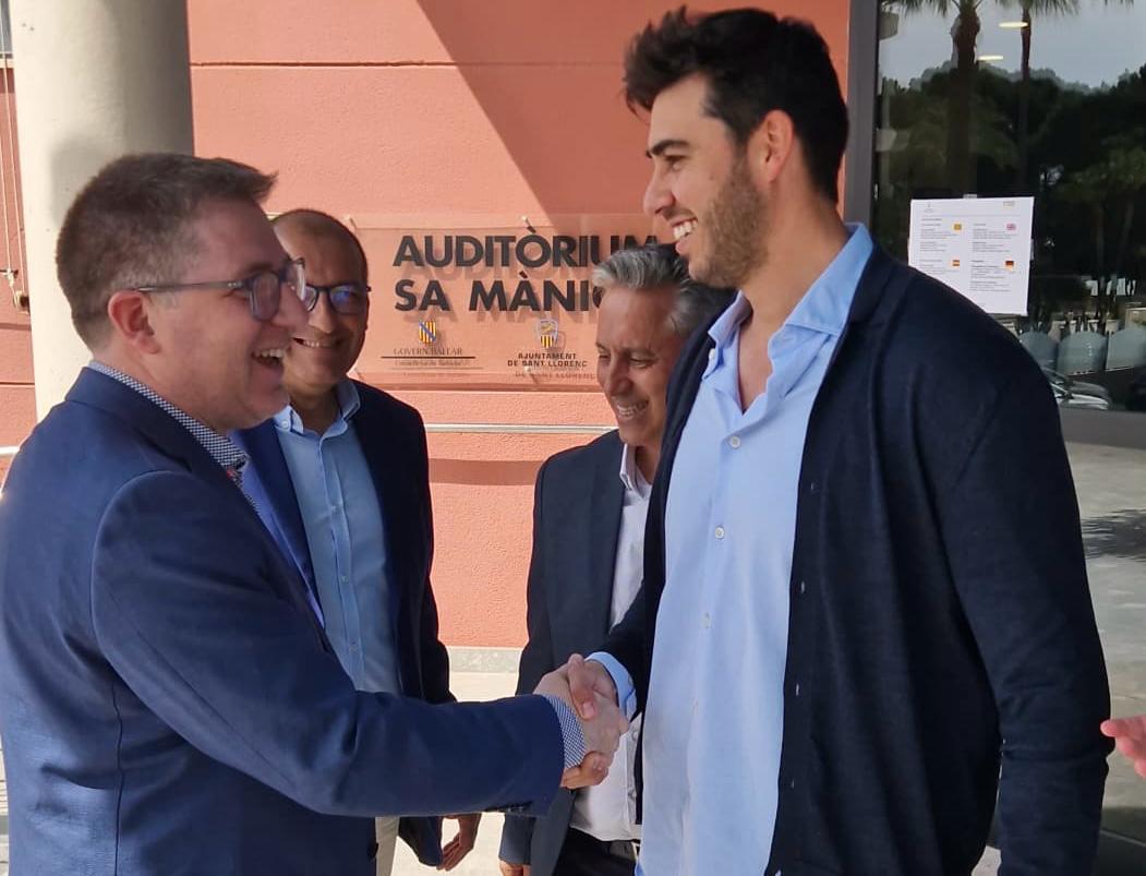 Imágenes con el alcalde de San Llorenç